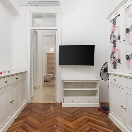 Dana Apartment