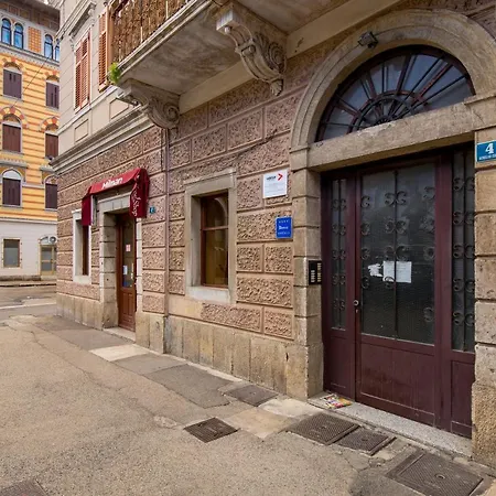 Dana * Rijeka